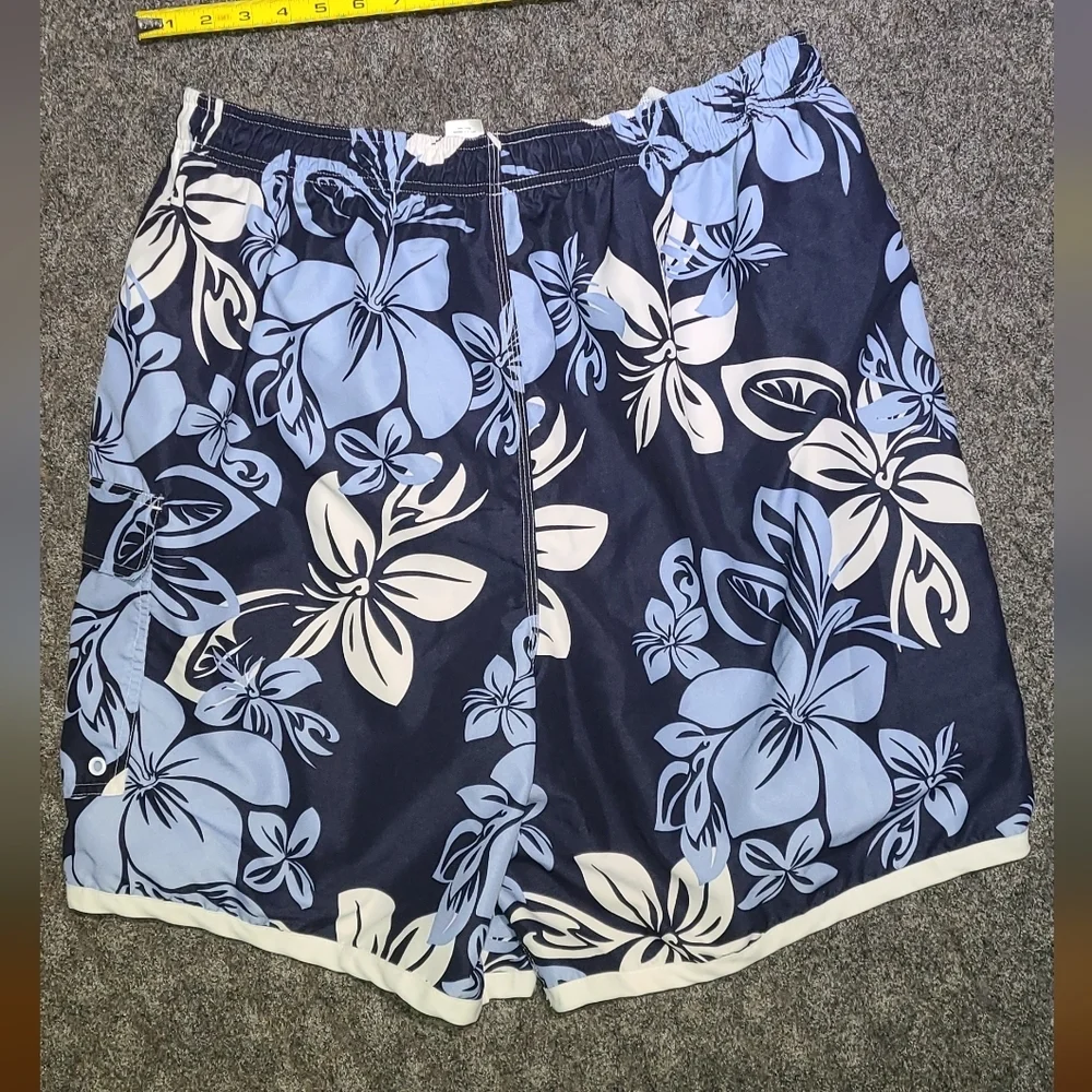 Islander swim trunks XL Blue floral shorts vacation swimming pool‎